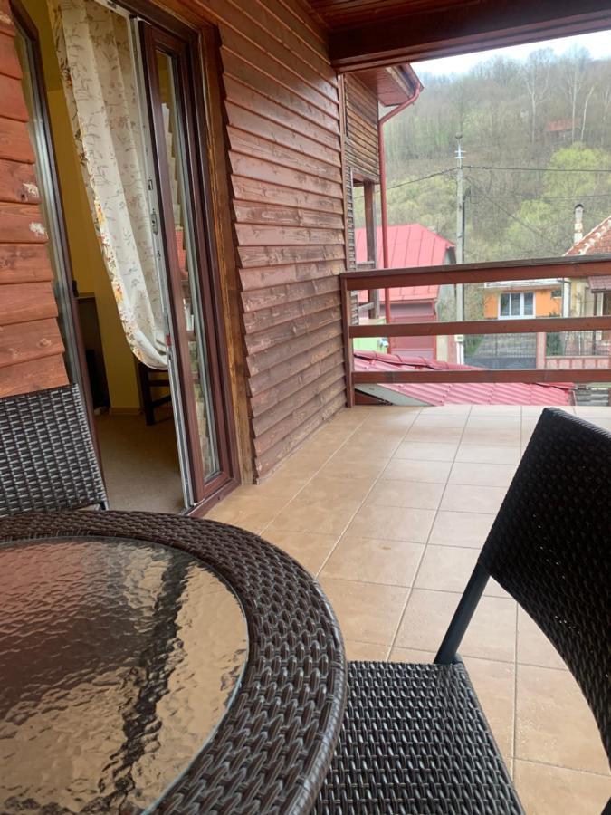Hotel Dorf Haus Văliug Exteriér fotografie