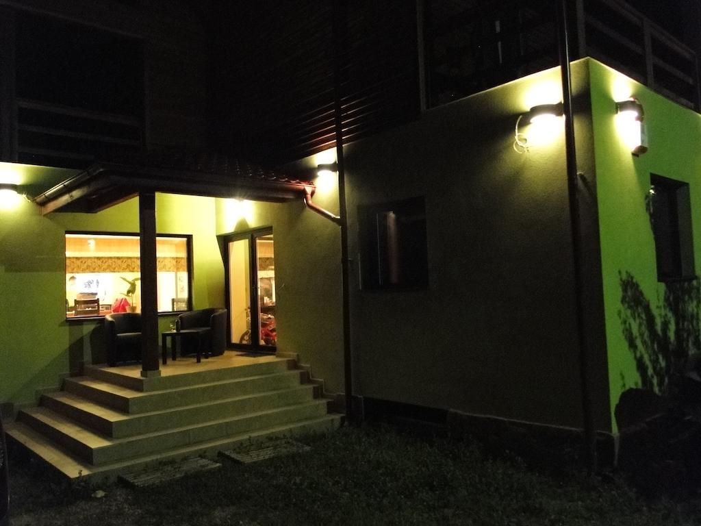 Hotel Dorf Haus Văliug Exteriér fotografie
